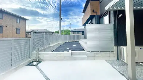 三重県のカーポート・フェンス・駐車場・土間の施工事例