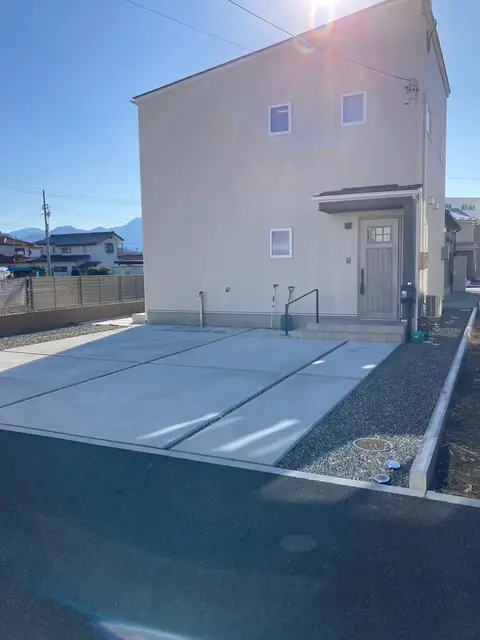 長野県の駐車場・土間・デッキ・テラス・タイル・石張りの施工事例